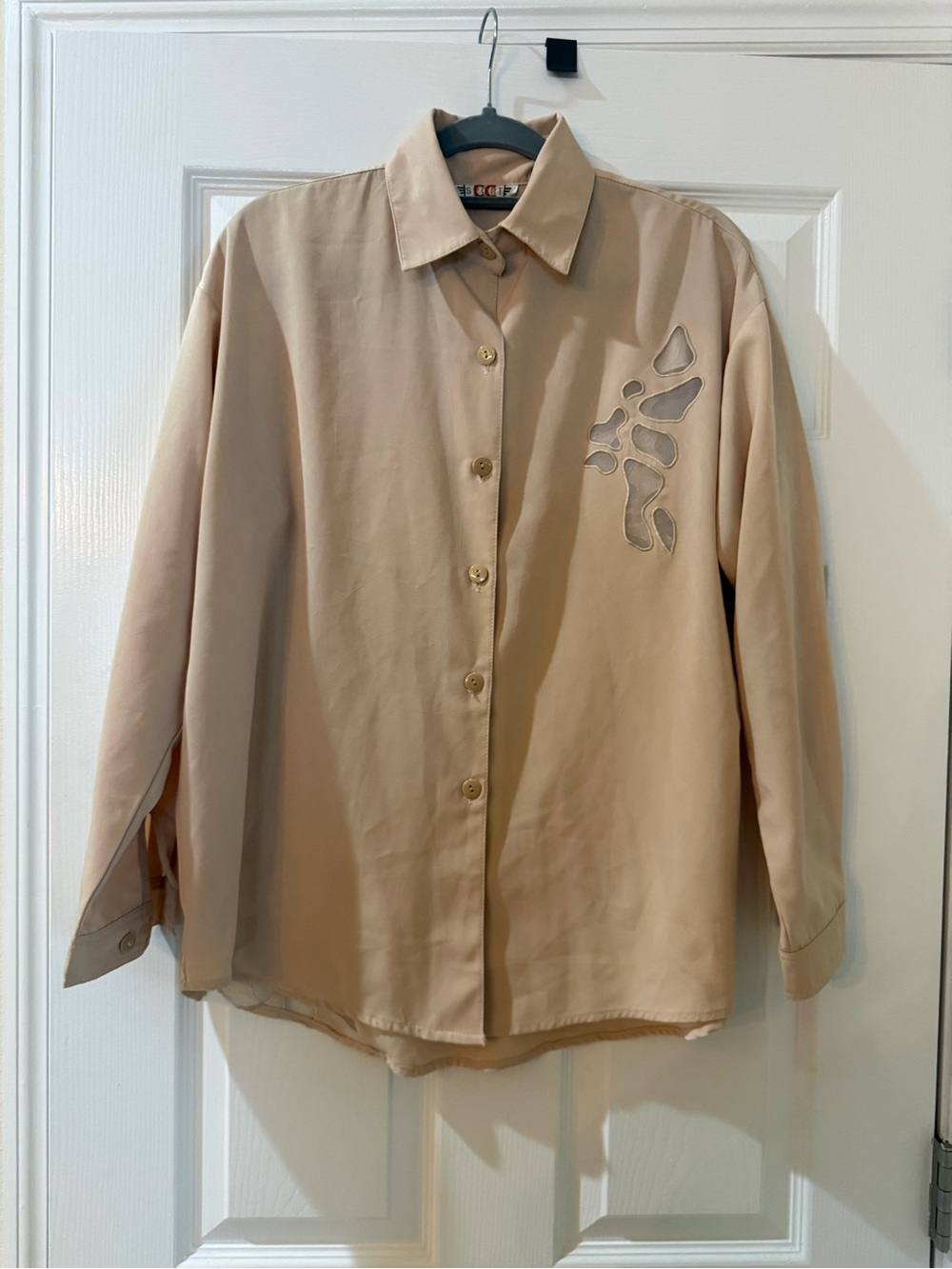 Vintage CC Sport Beige Women's Button-Up Blouse with Cutout Detail of Giraffes
